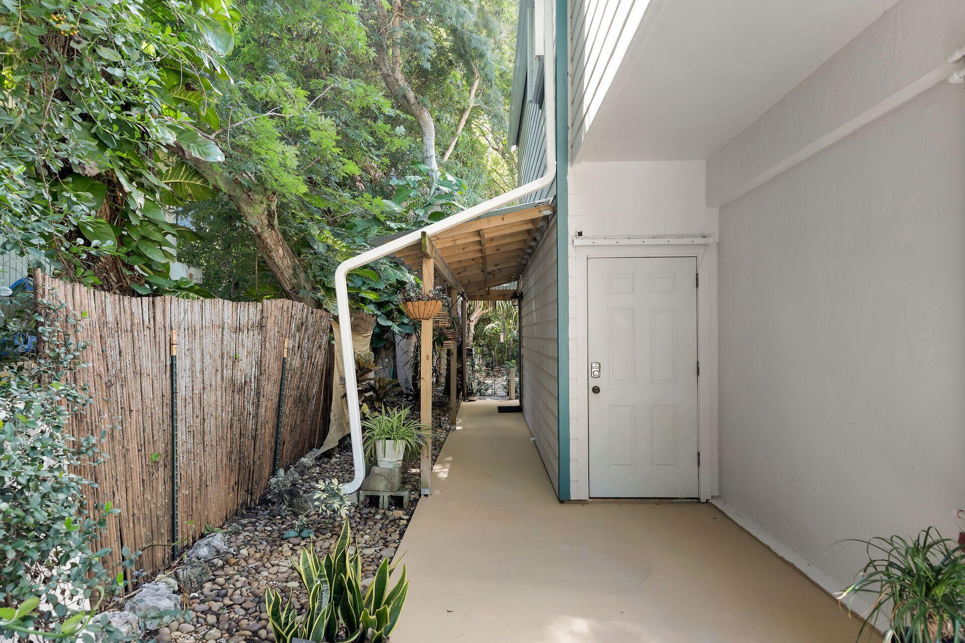 323 Bay View Avenue, Key Largo, FL 33037 Photo