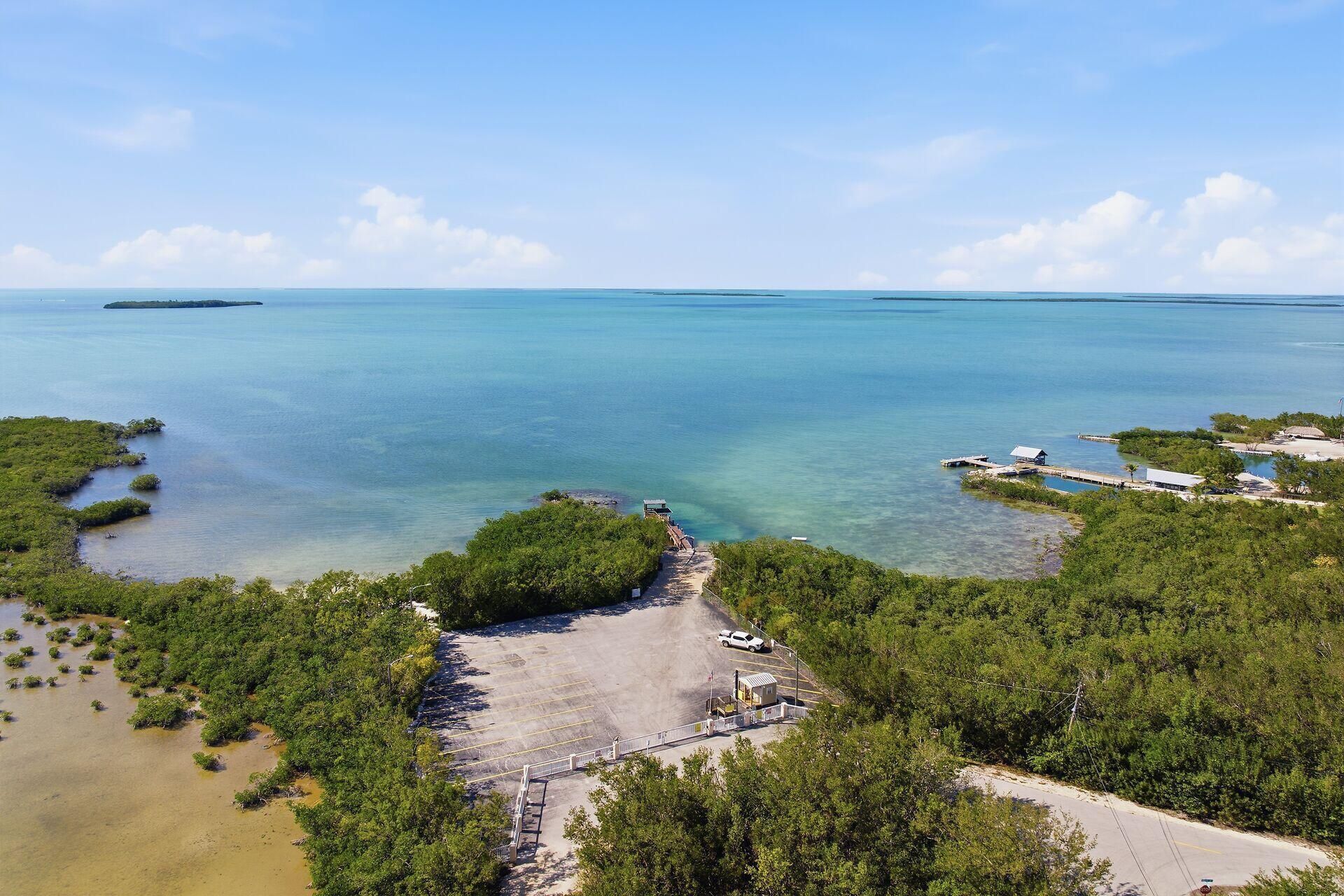 323 Bay View Avenue, Key Largo, FL 33037 Photo