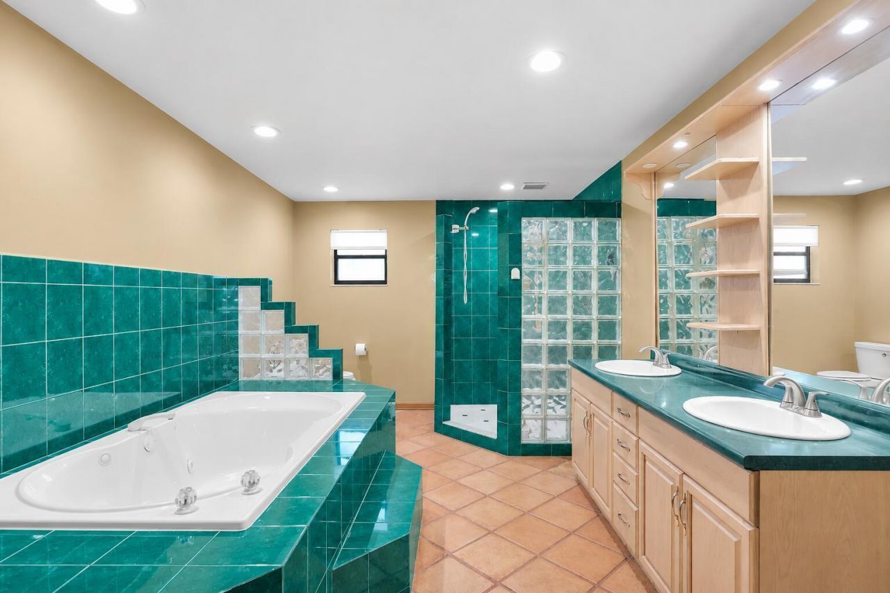 323 Bay View Avenue, Key Largo, FL 33037 Photo