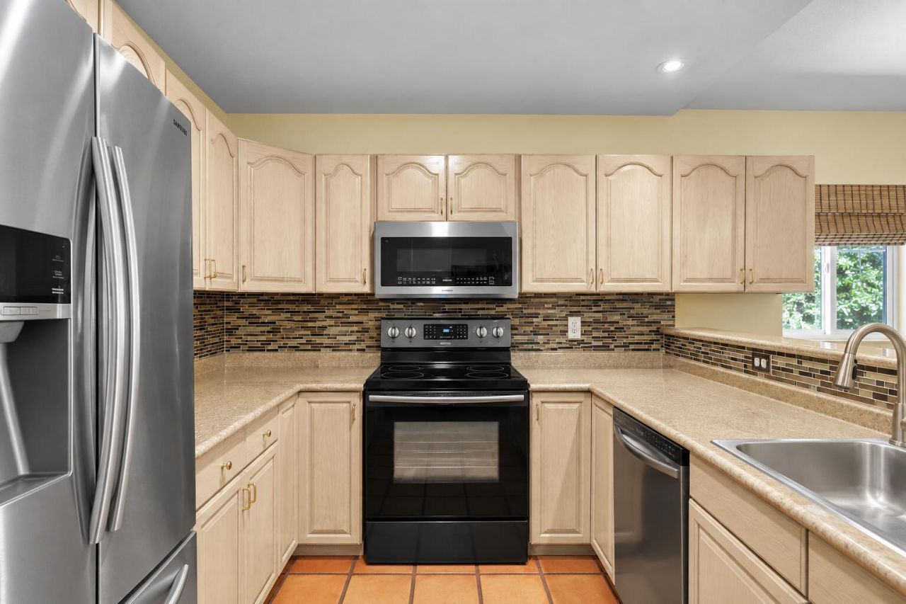 323 Bay View Avenue, Key Largo, FL 33037 Photo