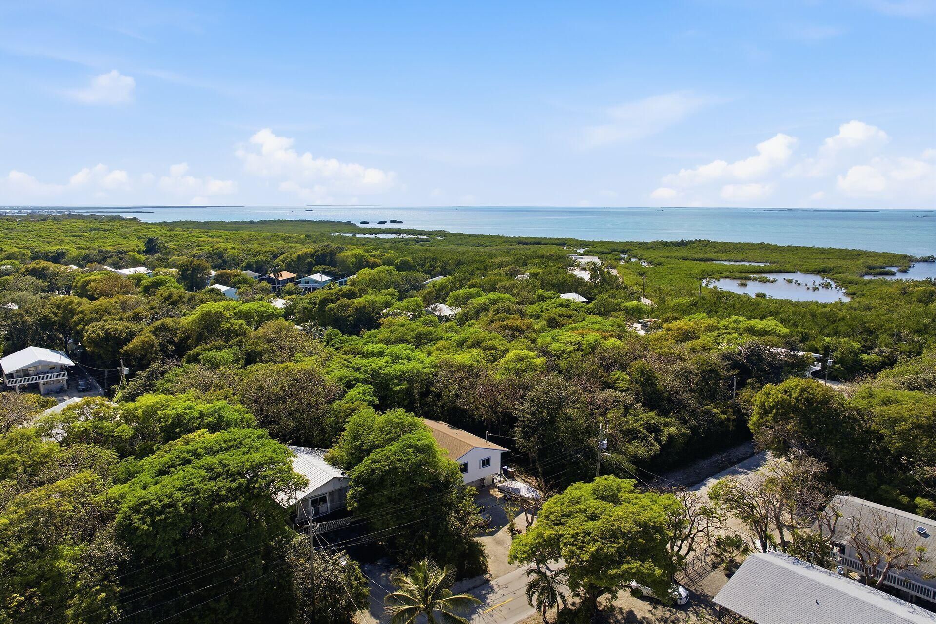 323 Bay View Avenue, Key Largo, FL 33037 Photo