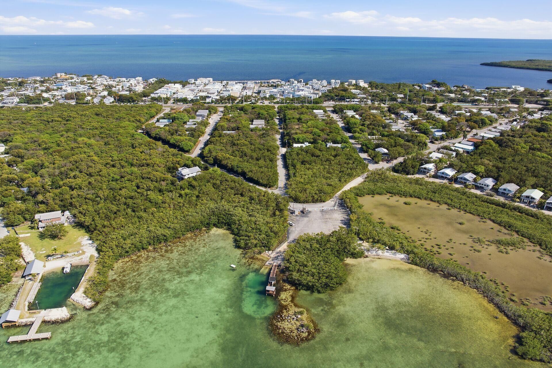 323 Bay View Avenue, Key Largo, FL 33037 Photo