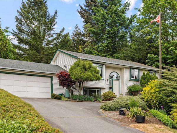 2109 Lakeside Dr , Nanaimo, BC V9X 1A8