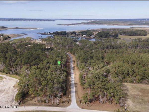 221 Bridgewater Drive , Beaufort, NC 28516