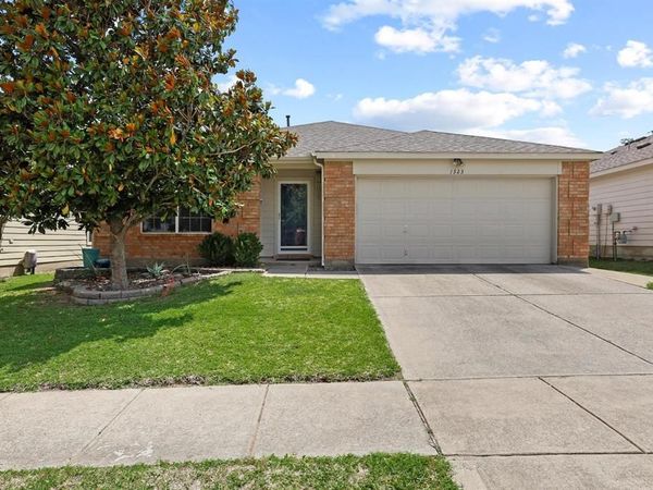 1323 Pheasant Drive, Sherman, TX 75092