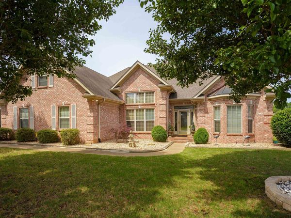 222 Cottonwood Run, Florence, AL 35630