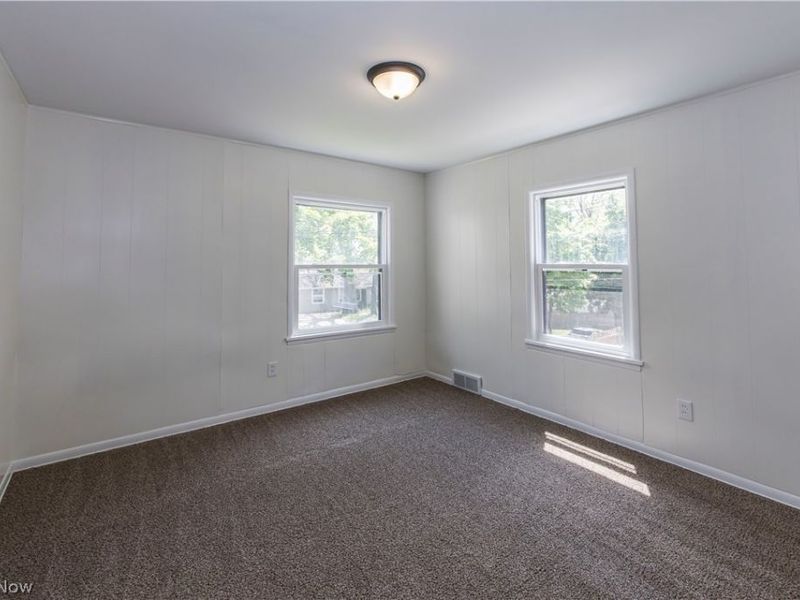 144 Malacca Street , Akron, OH 44305 Photo 18