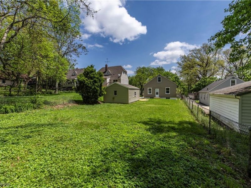 144 Malacca Street , Akron, OH 44305 Photo 35