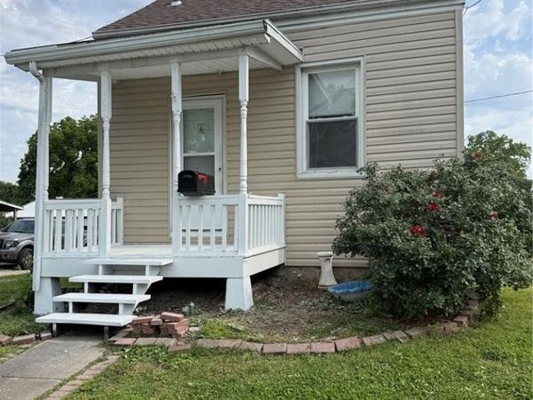 802 E Olive Street , Red Bud, IL 62278