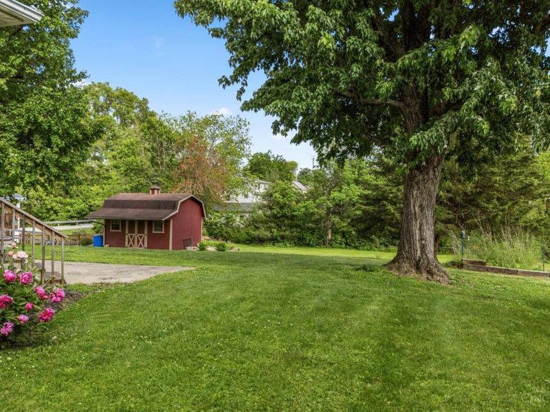 305 Bourbon Street, Blanchester, OH 45107 Photo 38