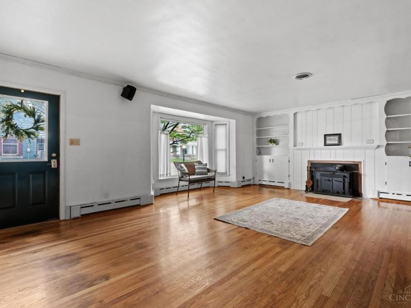 305 Bourbon Street, Blanchester, OH 45107 Photo 4