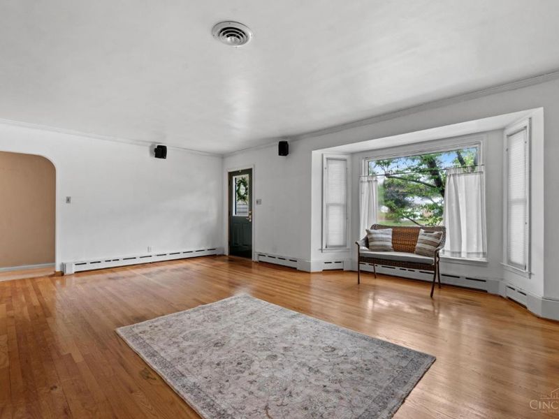 305 Bourbon Street, Blanchester, OH 45107 Photo 6