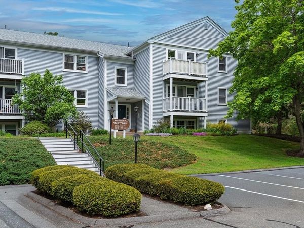 46 Evergreen Rd, Unit 310, Northampton, MA 01053