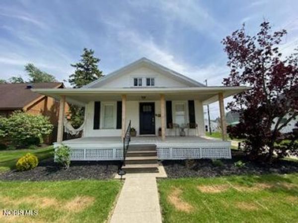 498 E Market Street , Tiffin, OH 44883