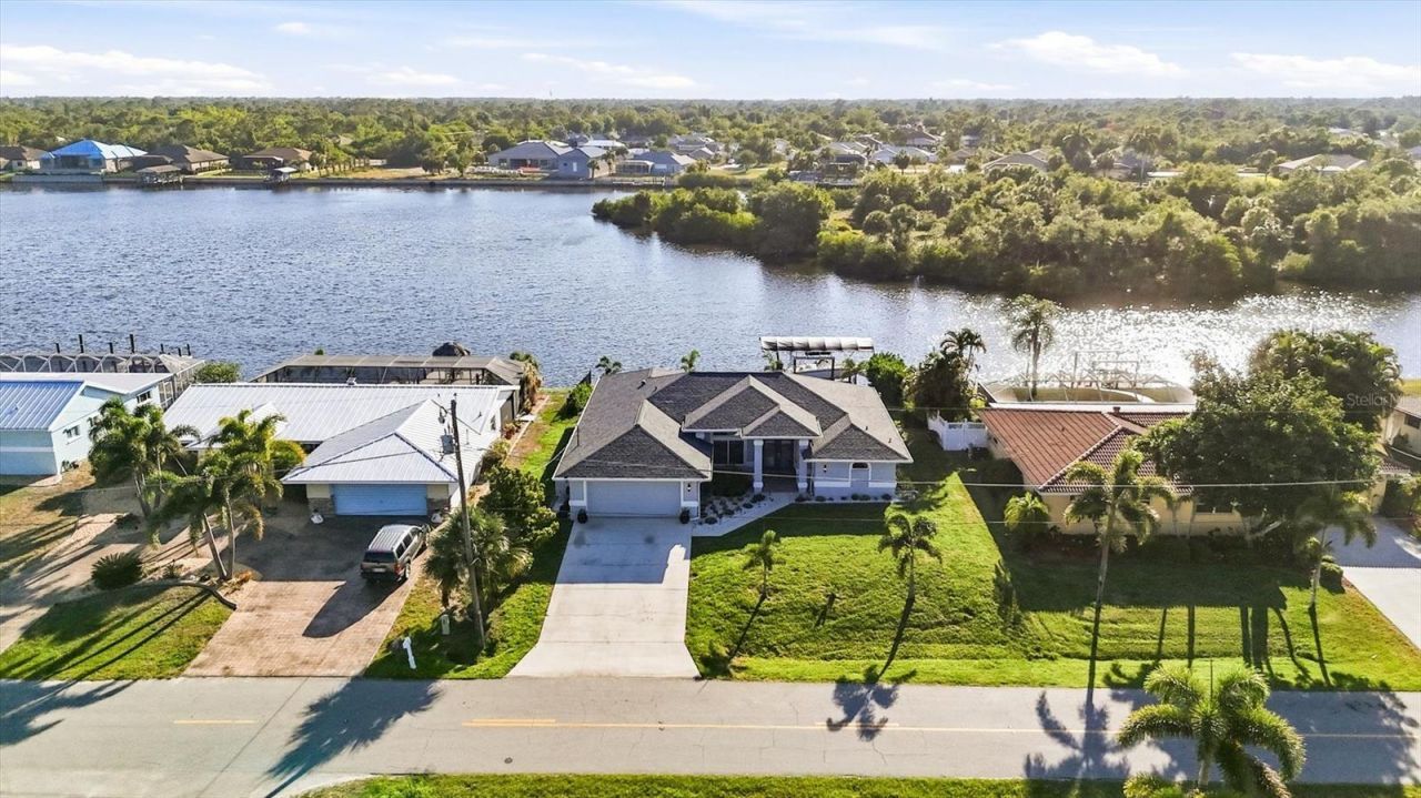 430 Spring Lake Boulevard Nw, Port Charlotte, FL 33952 Photo