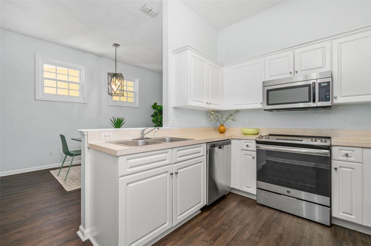 5213 SW 91st Terrace, Unit B, Gainesville, FL 32608 Photo