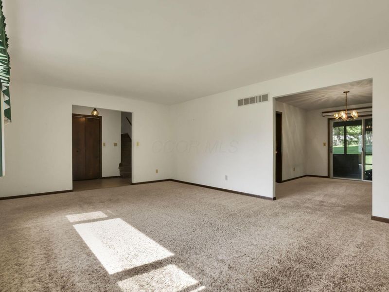 314 E Woodside Drive , Gambier, OH 43022 Photo 4