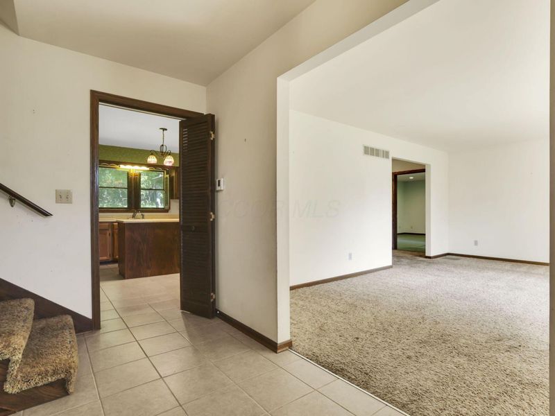 314 E Woodside Drive , Gambier, OH 43022 Photo 5