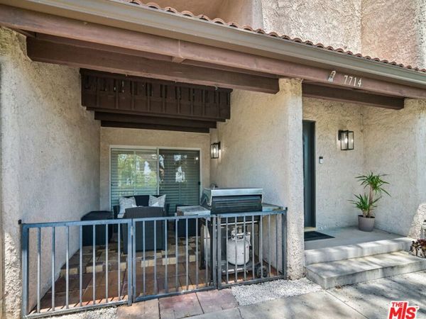 7714 Via Sorrento, Unit 22, Burbank, CA 91504
