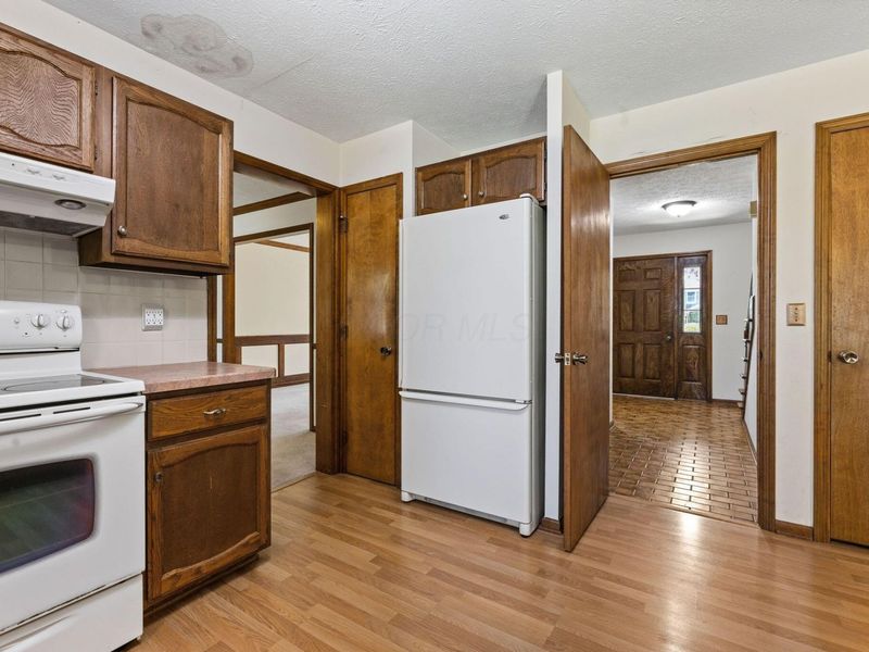 7591 Deercreek Drive, Worthington, OH 43085 Photo 16