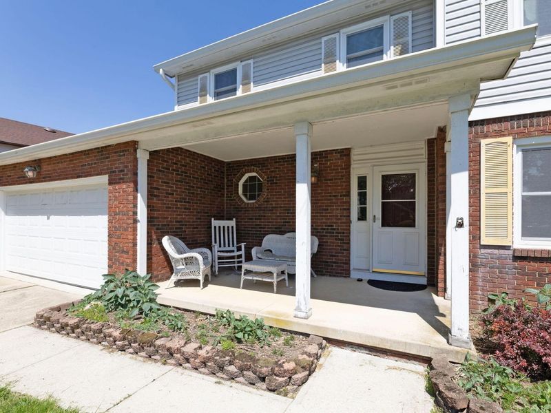 7591 Deercreek Drive, Worthington, OH 43085 Photo 2
