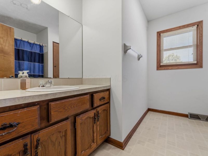 7591 Deercreek Drive, Worthington, OH 43085 Photo 38