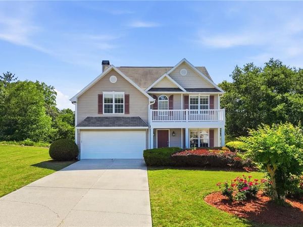 5527 Sylvania Drive SE, Mableton, GA 30126