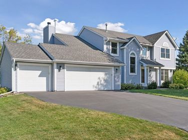 18224 88th Avenue N, Maple Grove, MN 55311