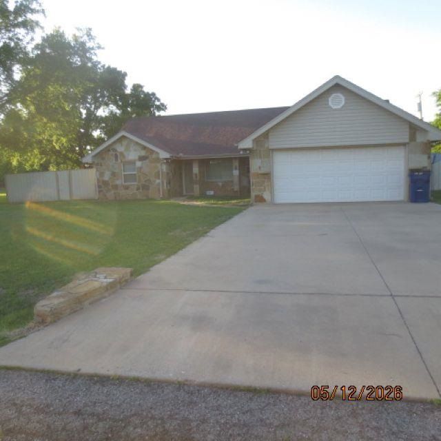 509 E Virginia, Walters, OK 73572 Main Photo