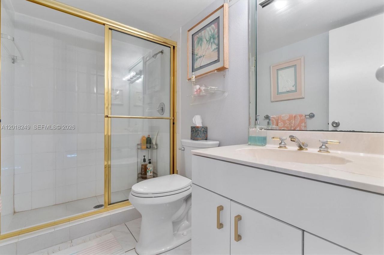 2017 S Ocean Dr , Unit 910, Hallandale Beach, FL 33009 Photo