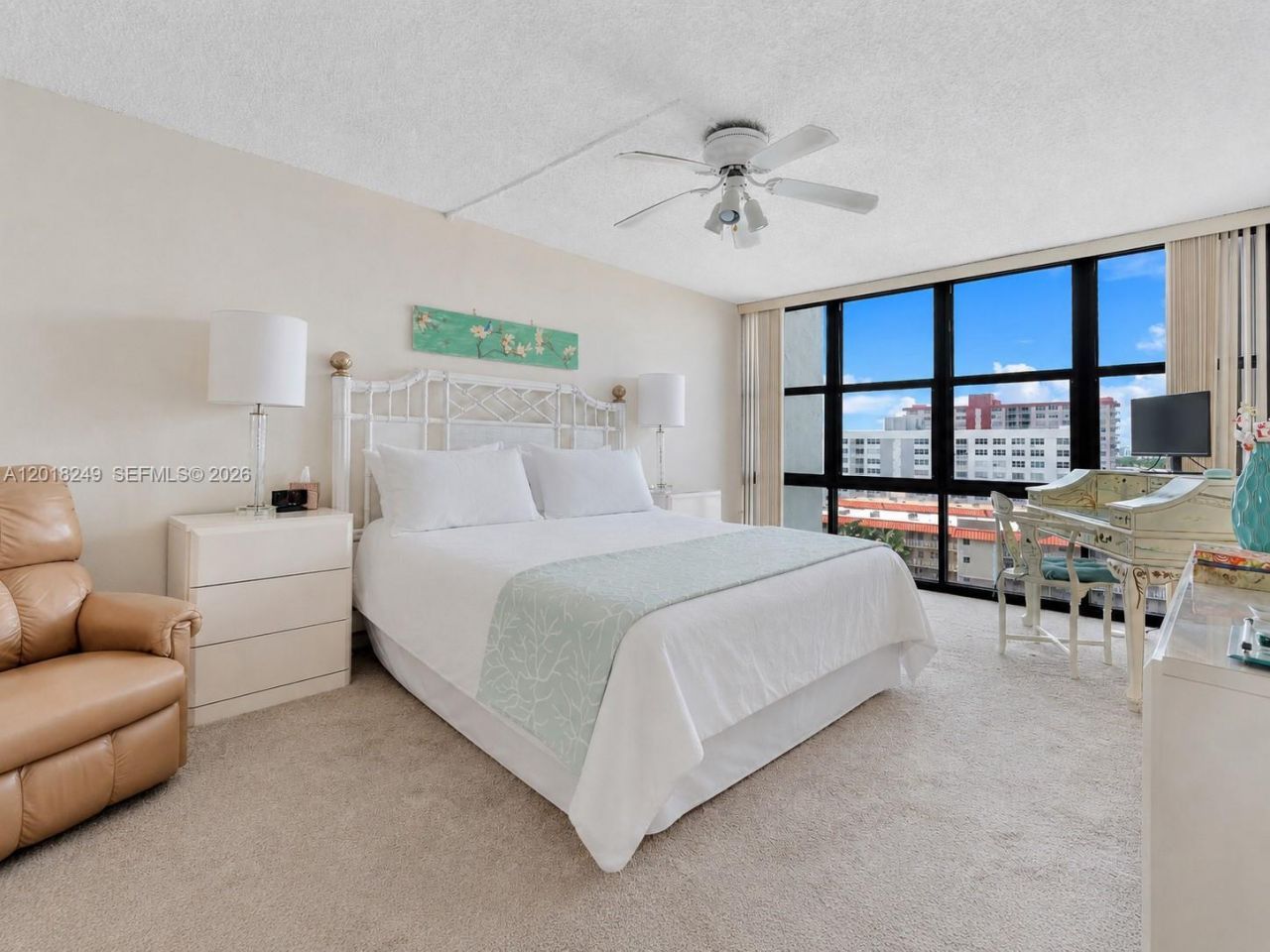 2017 S Ocean Dr , Unit 910, Hallandale Beach, FL 33009 Photo
