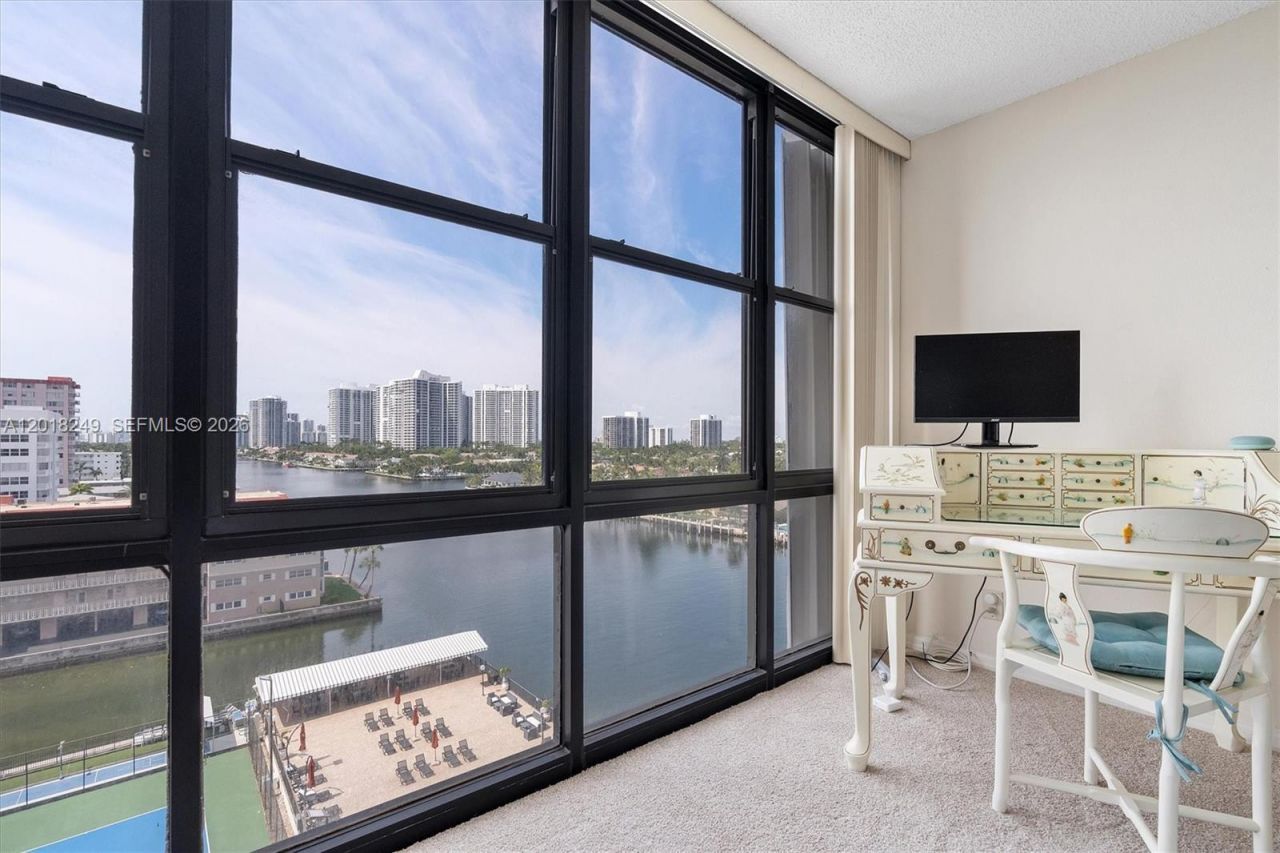 2017 S Ocean Dr , Unit 910, Hallandale Beach, FL 33009 Photo