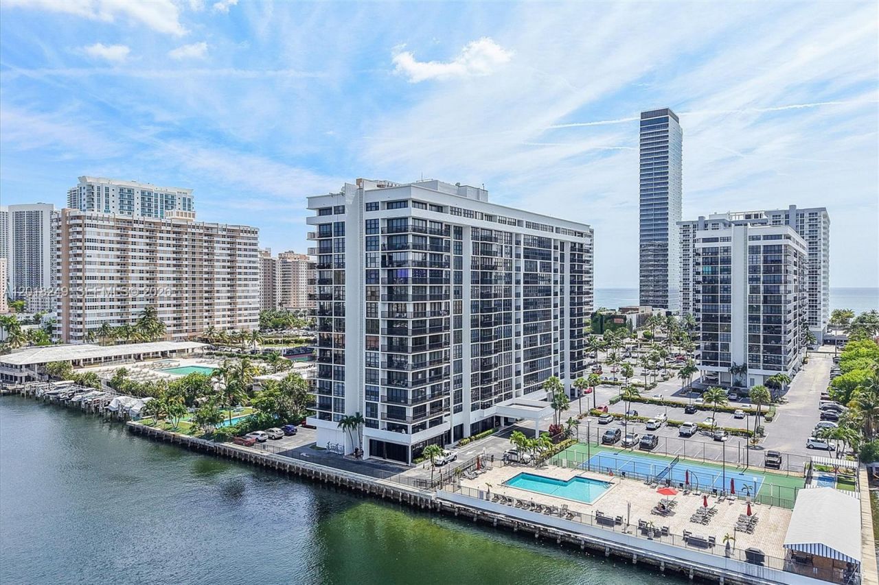 2017 S Ocean Dr , Unit 910, Hallandale Beach, FL 33009 Photo