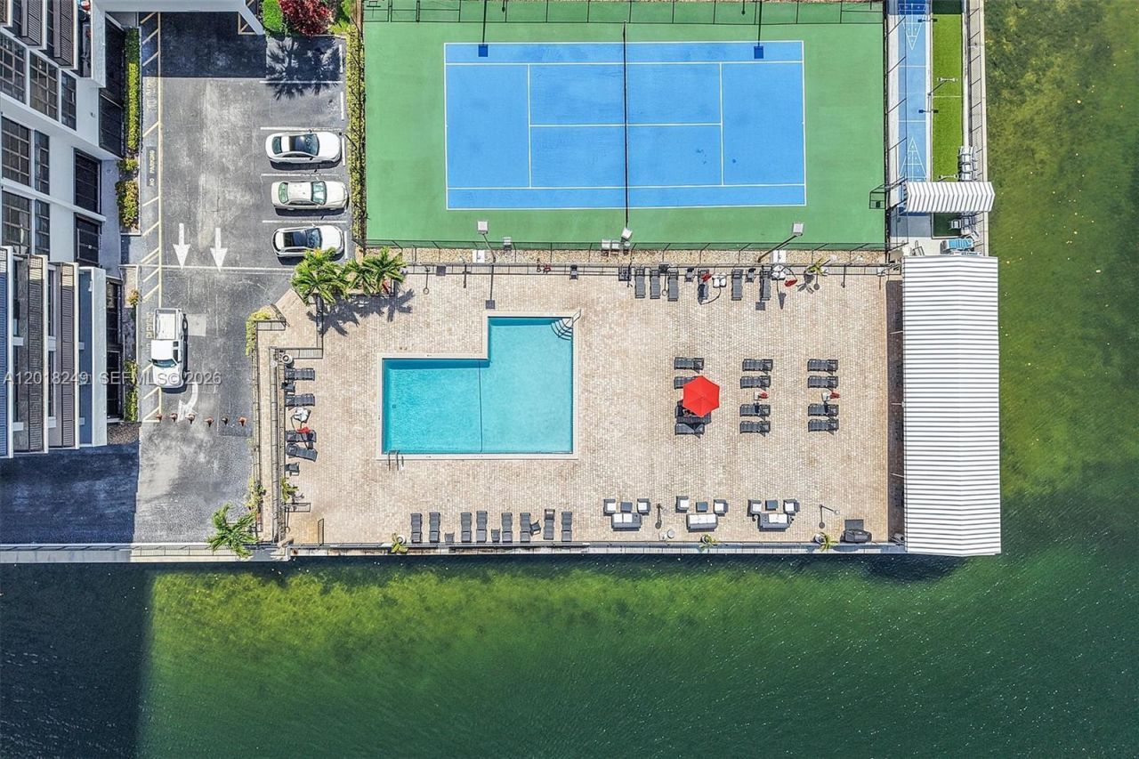 2017 S Ocean Dr , Unit 910, Hallandale Beach, FL 33009 Photo