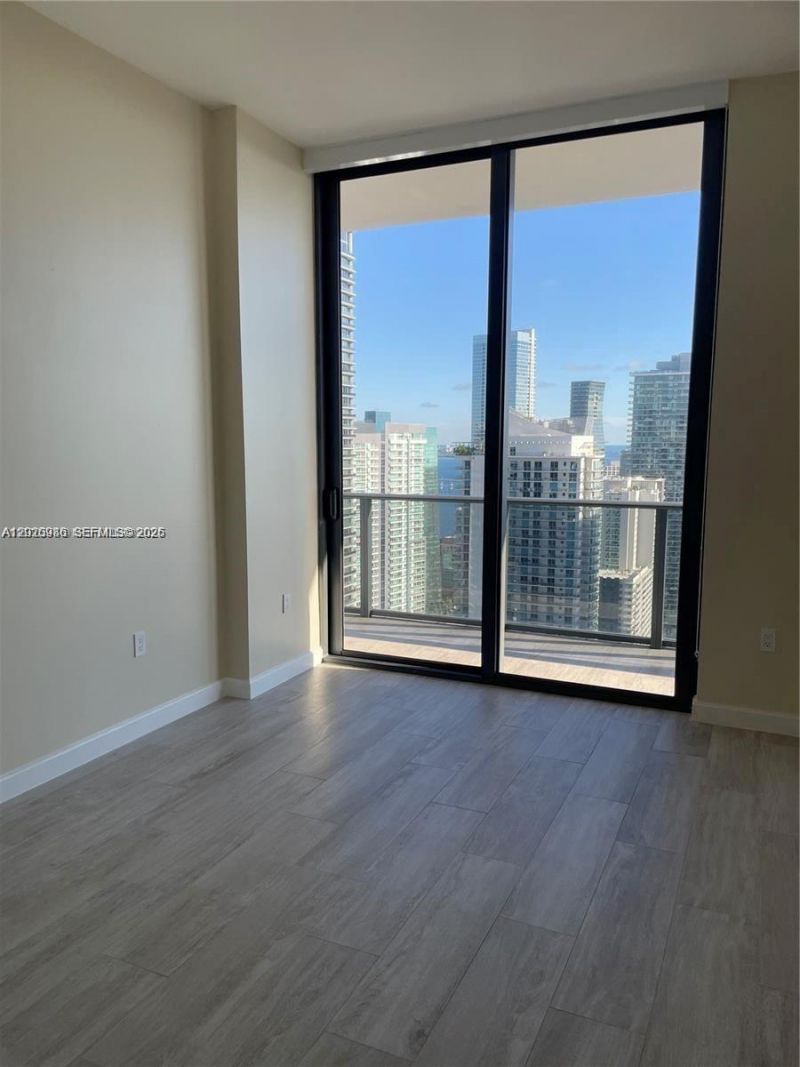 55 SW 9th St , Unit 4304, Miami, FL 33130 Photo