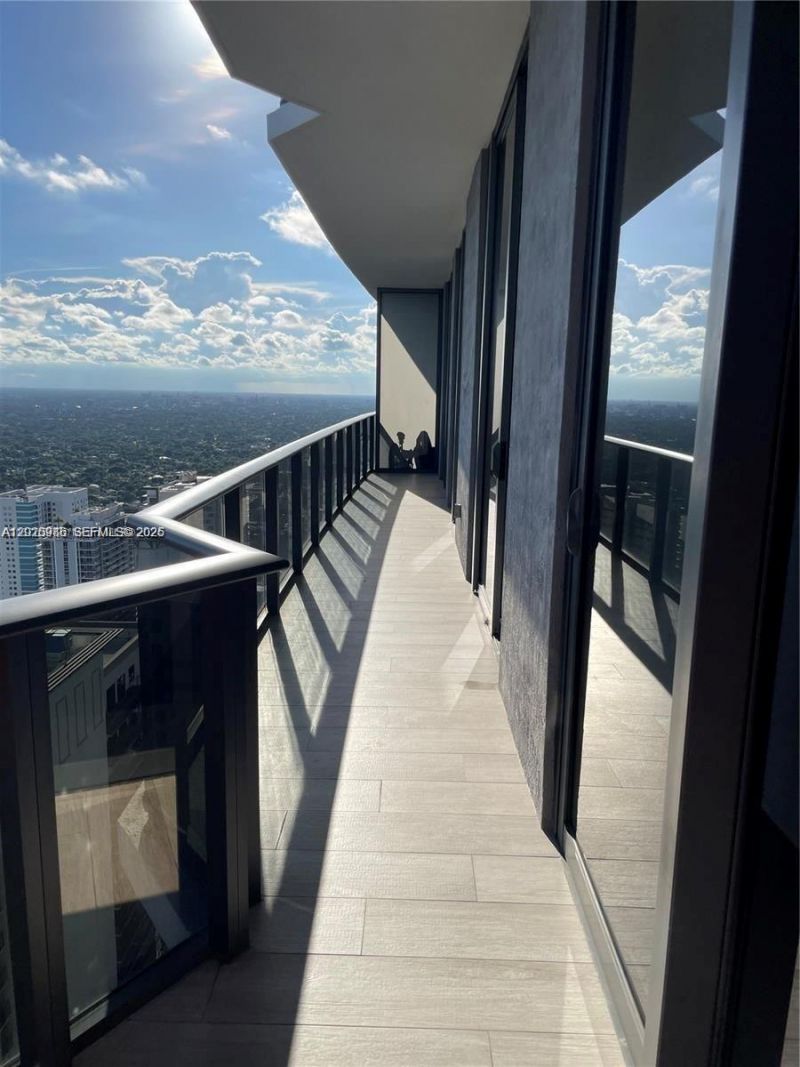55 SW 9th St , Unit 4304, Miami, FL 33130 Photo