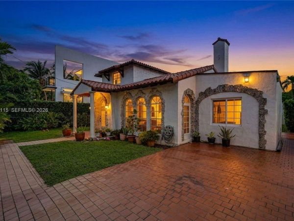 2024 Alton Rd , Miami Beach, FL 33140