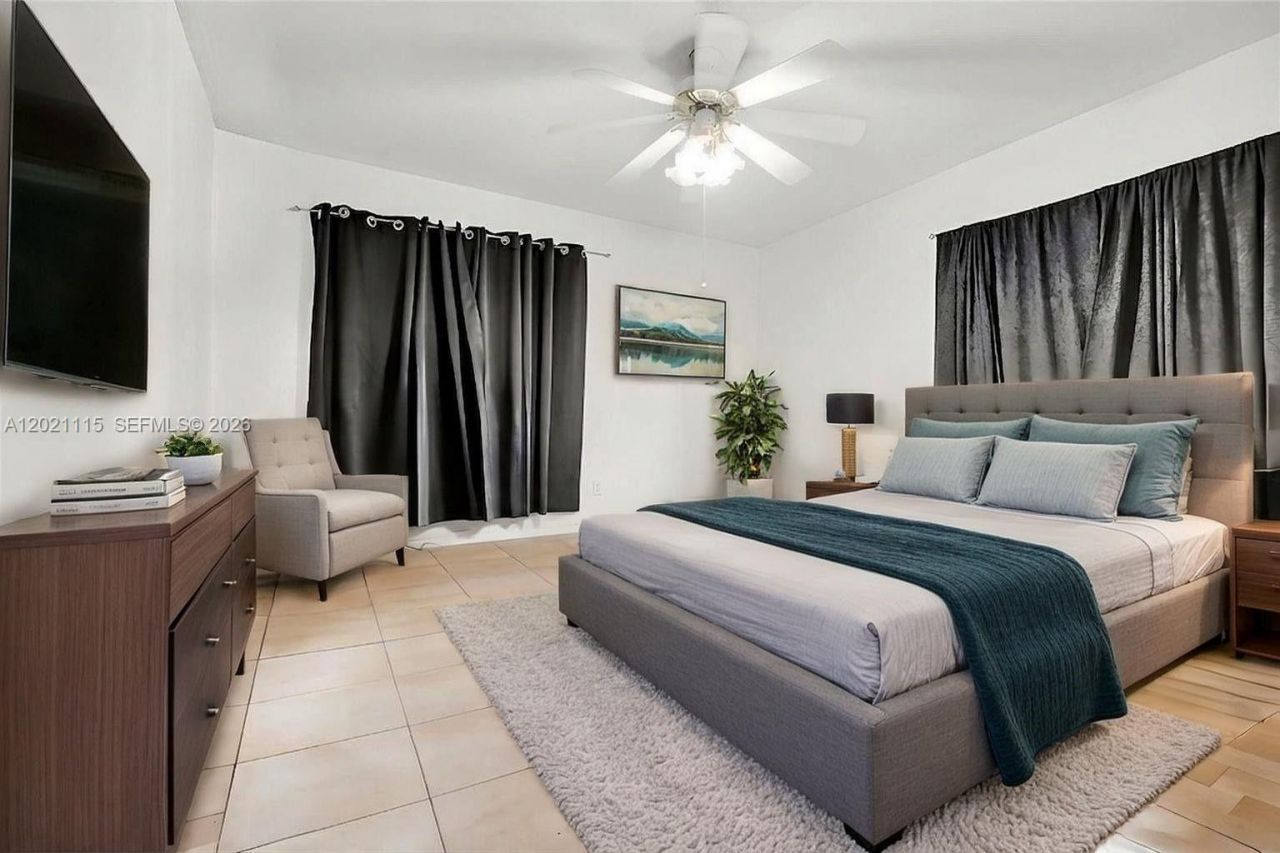 2024 Alton Rd, Miami Beach, FL 33140 Photo