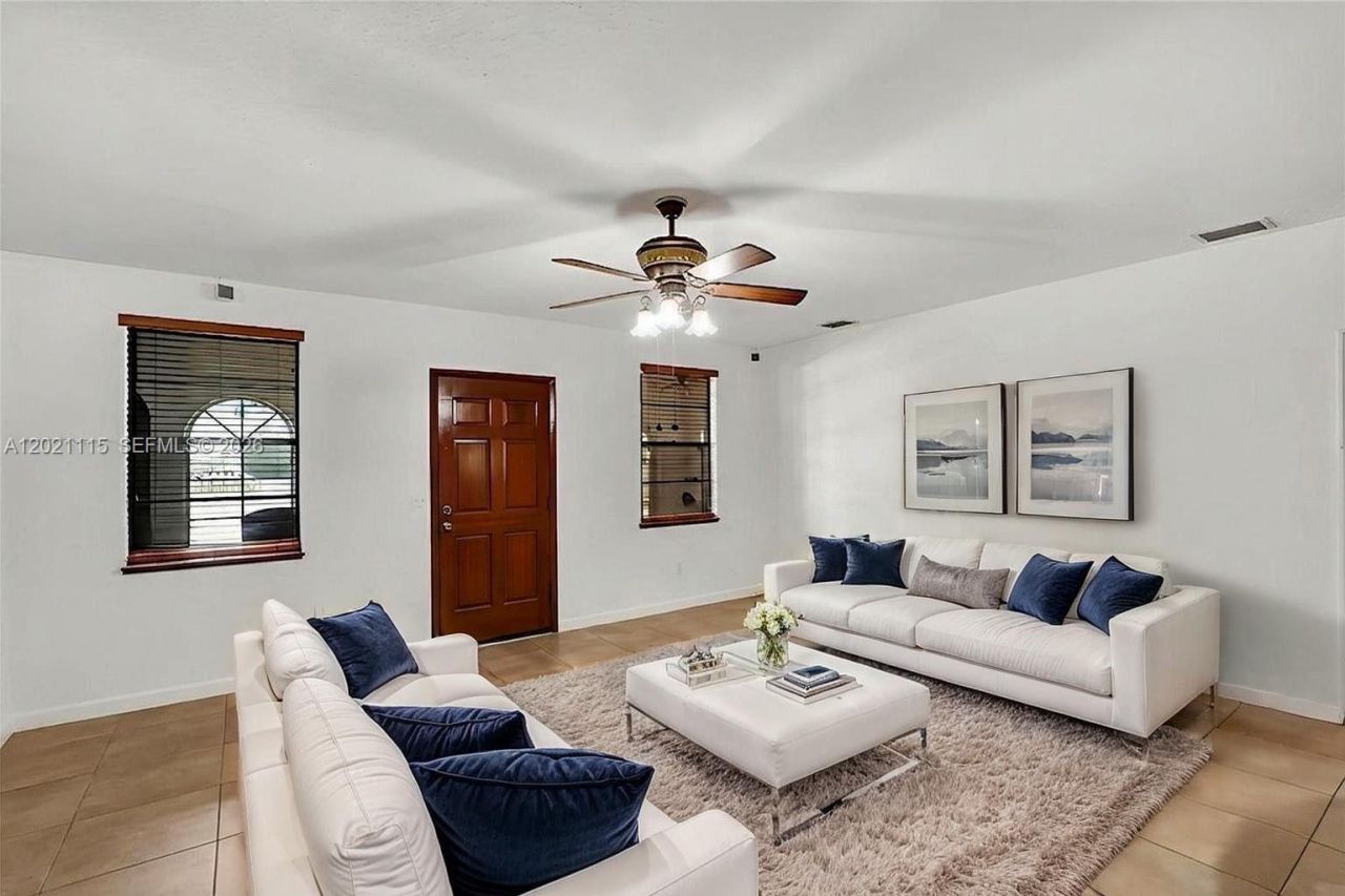 2024 Alton Rd, Miami Beach, FL 33140 Photo