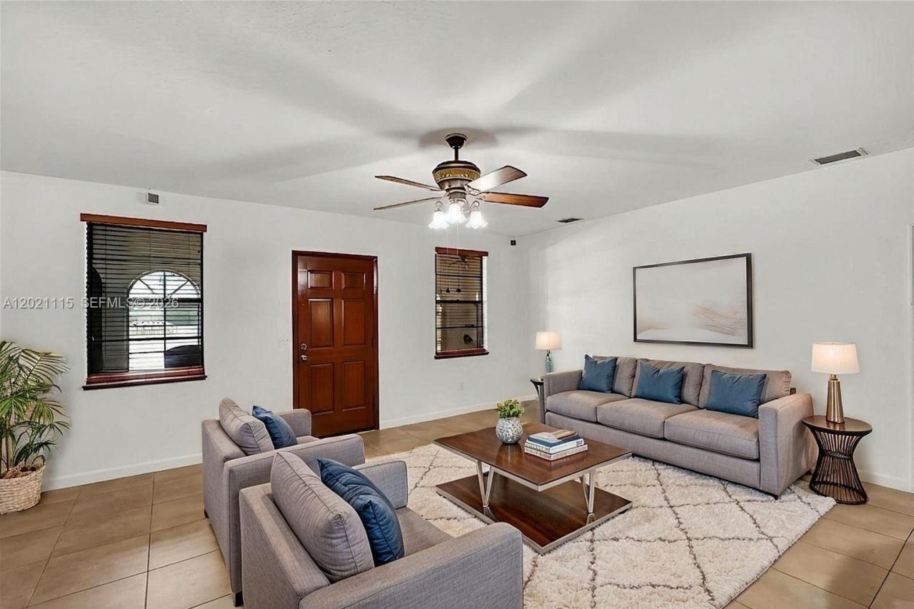 2024 Alton Rd, Miami Beach, FL 33140 Photo