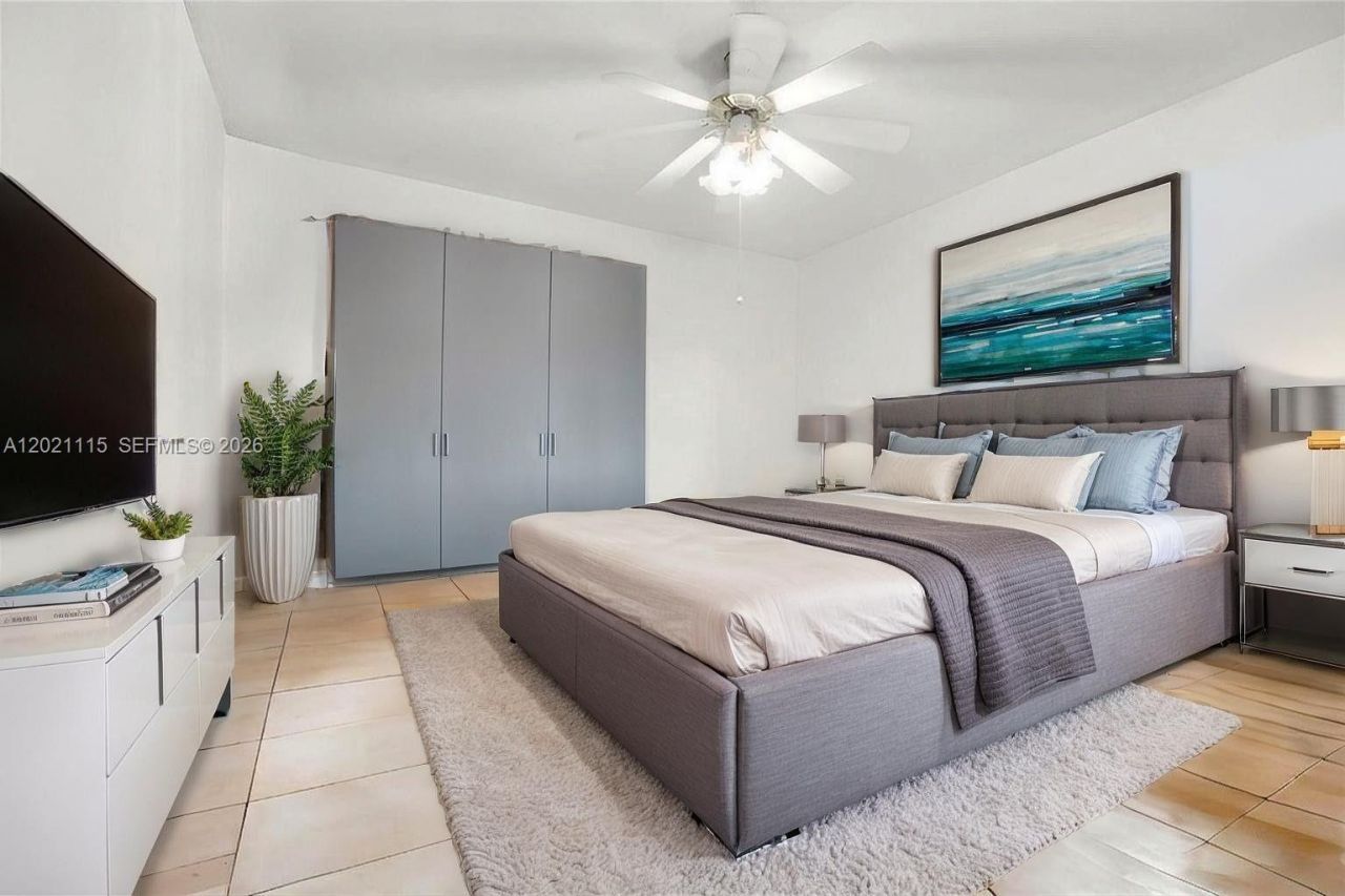 2024 Alton Rd, Miami Beach, FL 33140 Photo