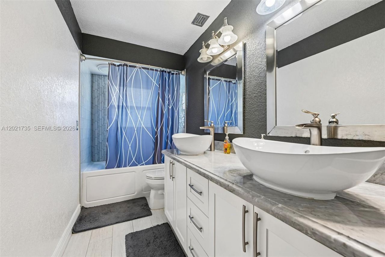 483 NW 107th Ave, Coral Springs, FL 33071 Photo