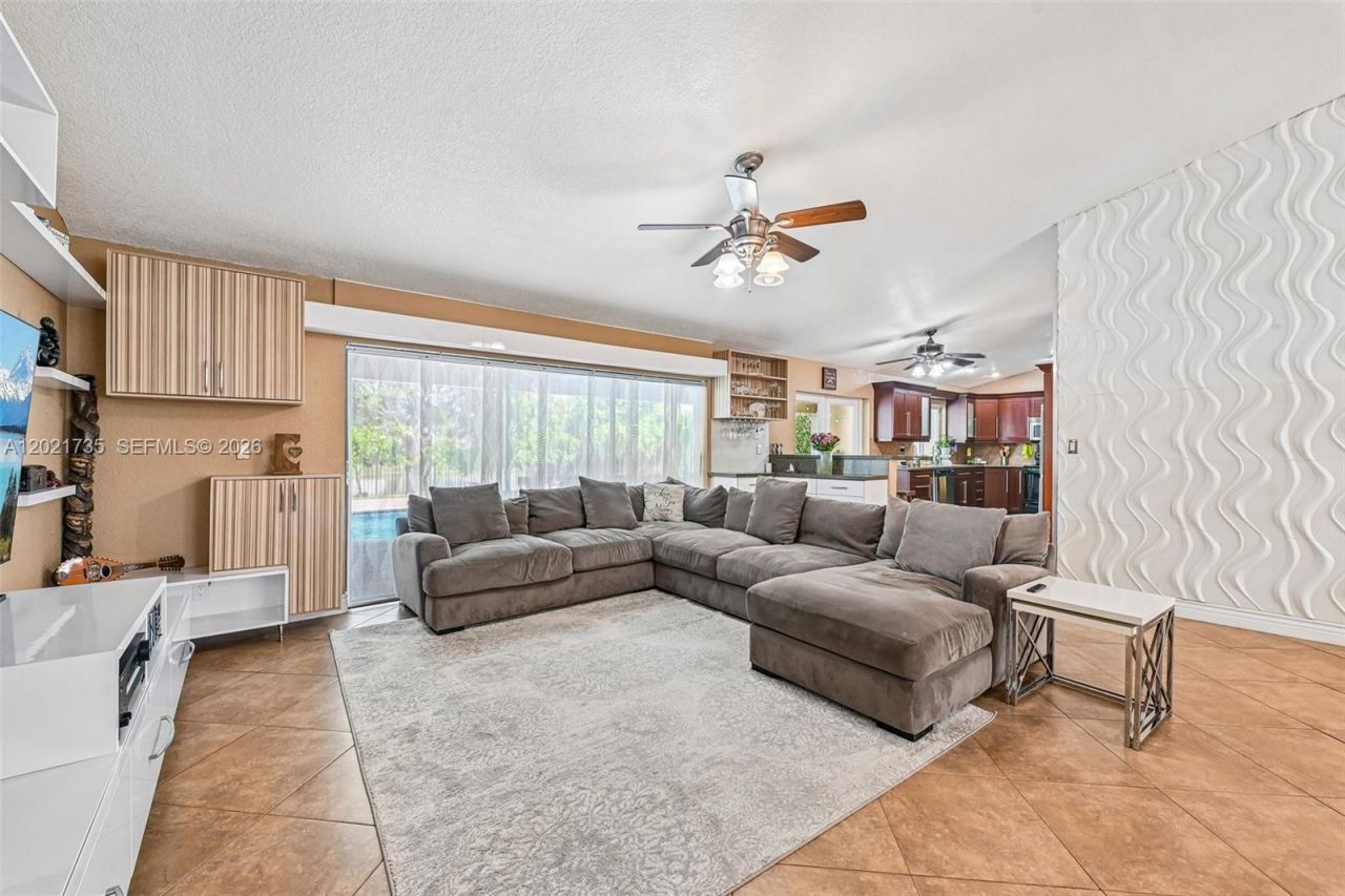 483 NW 107th Ave, Coral Springs, FL 33071 Photo