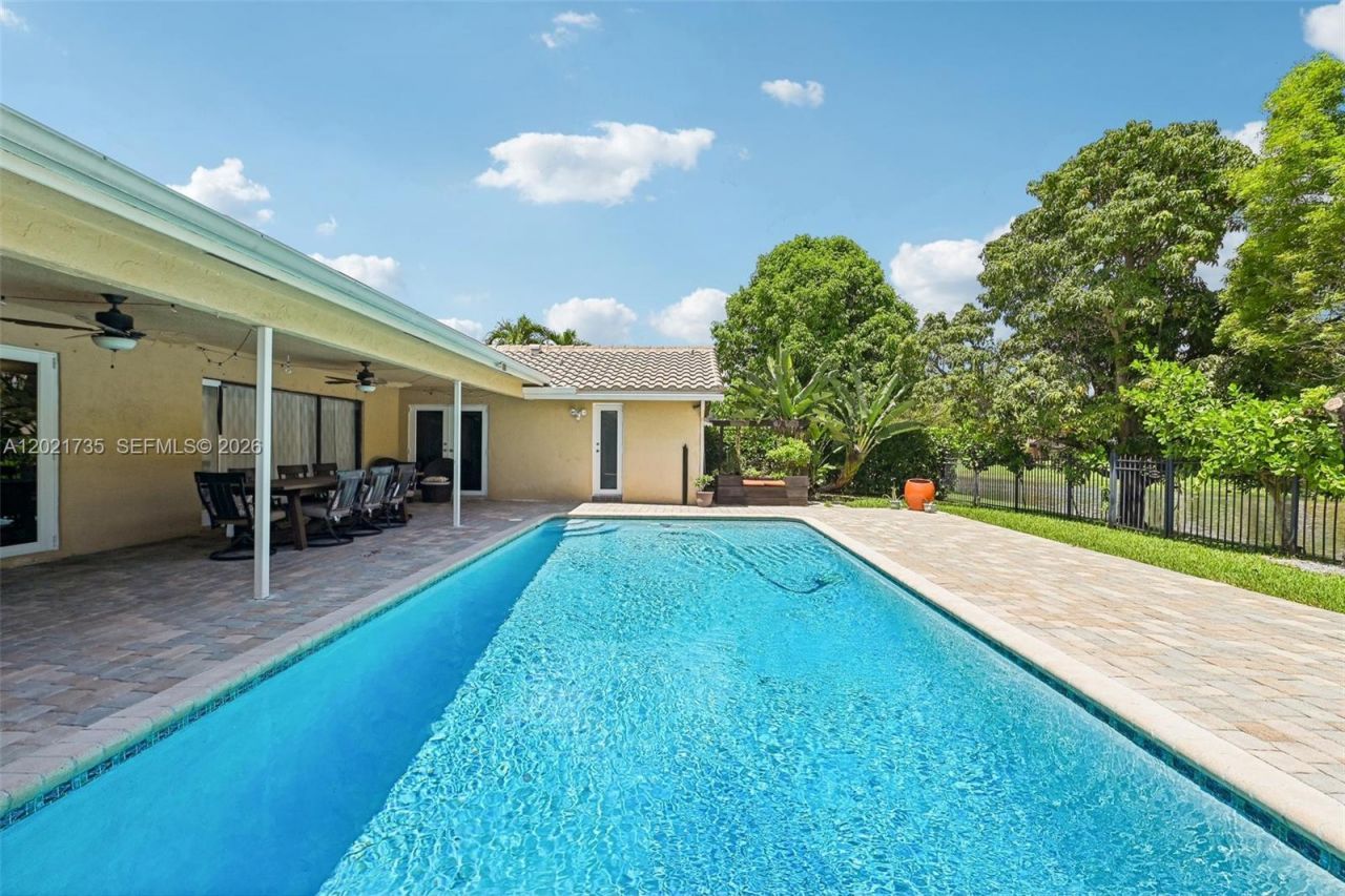 483 NW 107th Ave, Coral Springs, FL 33071 Photo