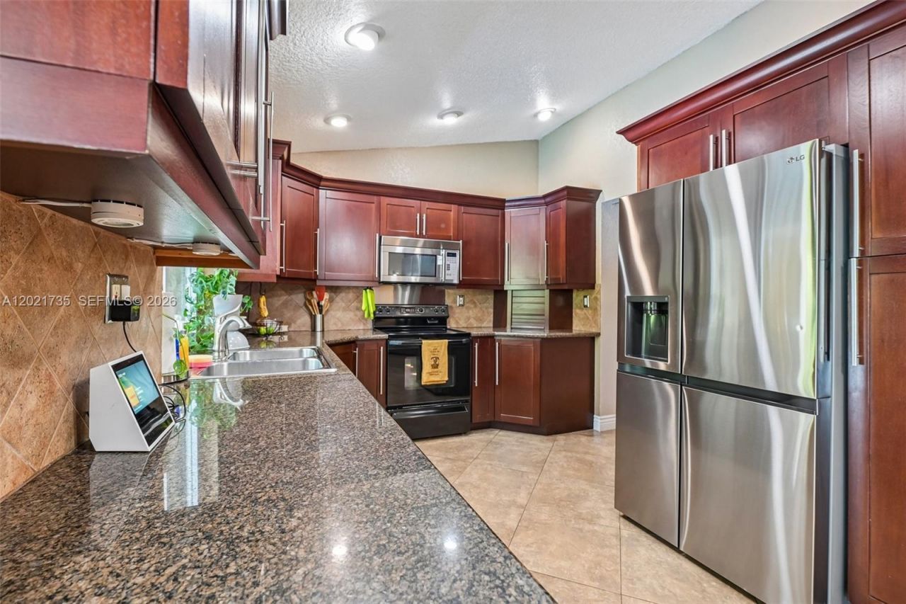 483 NW 107th Ave, Coral Springs, FL 33071 Photo