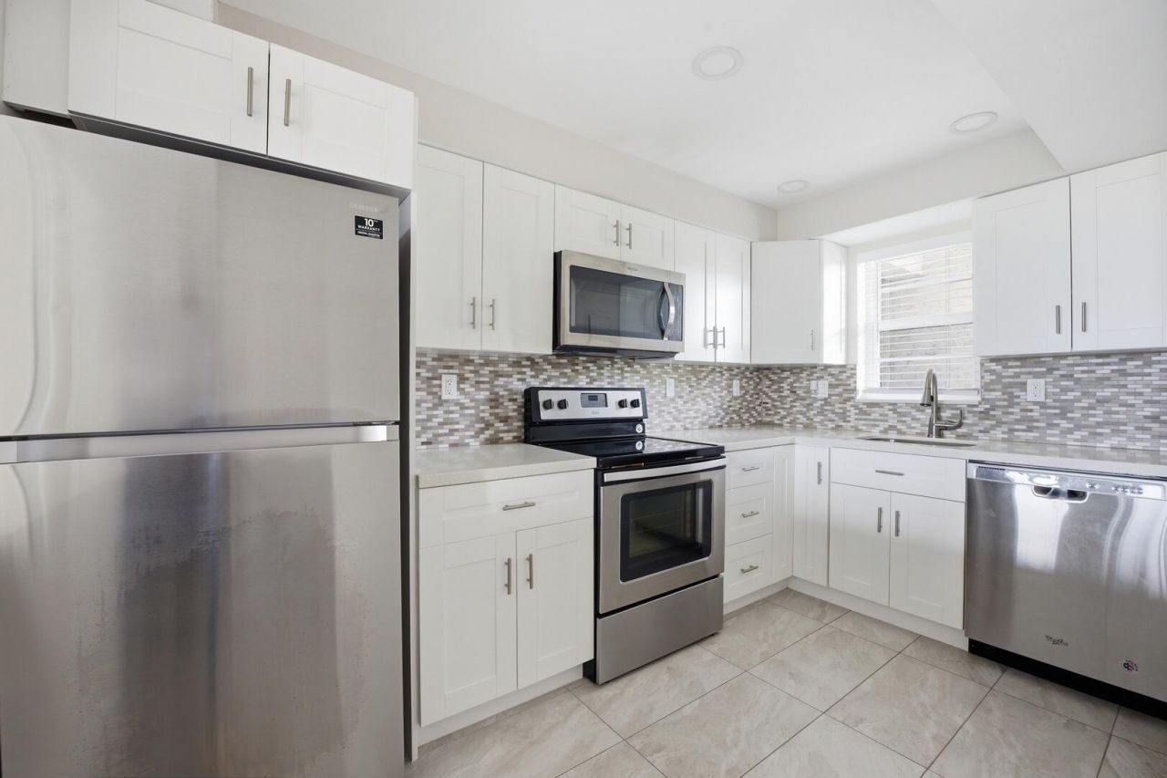 3100 W Rolling Hills Circle, Unit 405, Davie, FL 33328 Photo