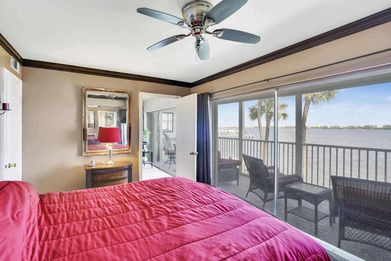 100 Waterway Drive S, Unit 209, Lantana, FL 33462 Photo