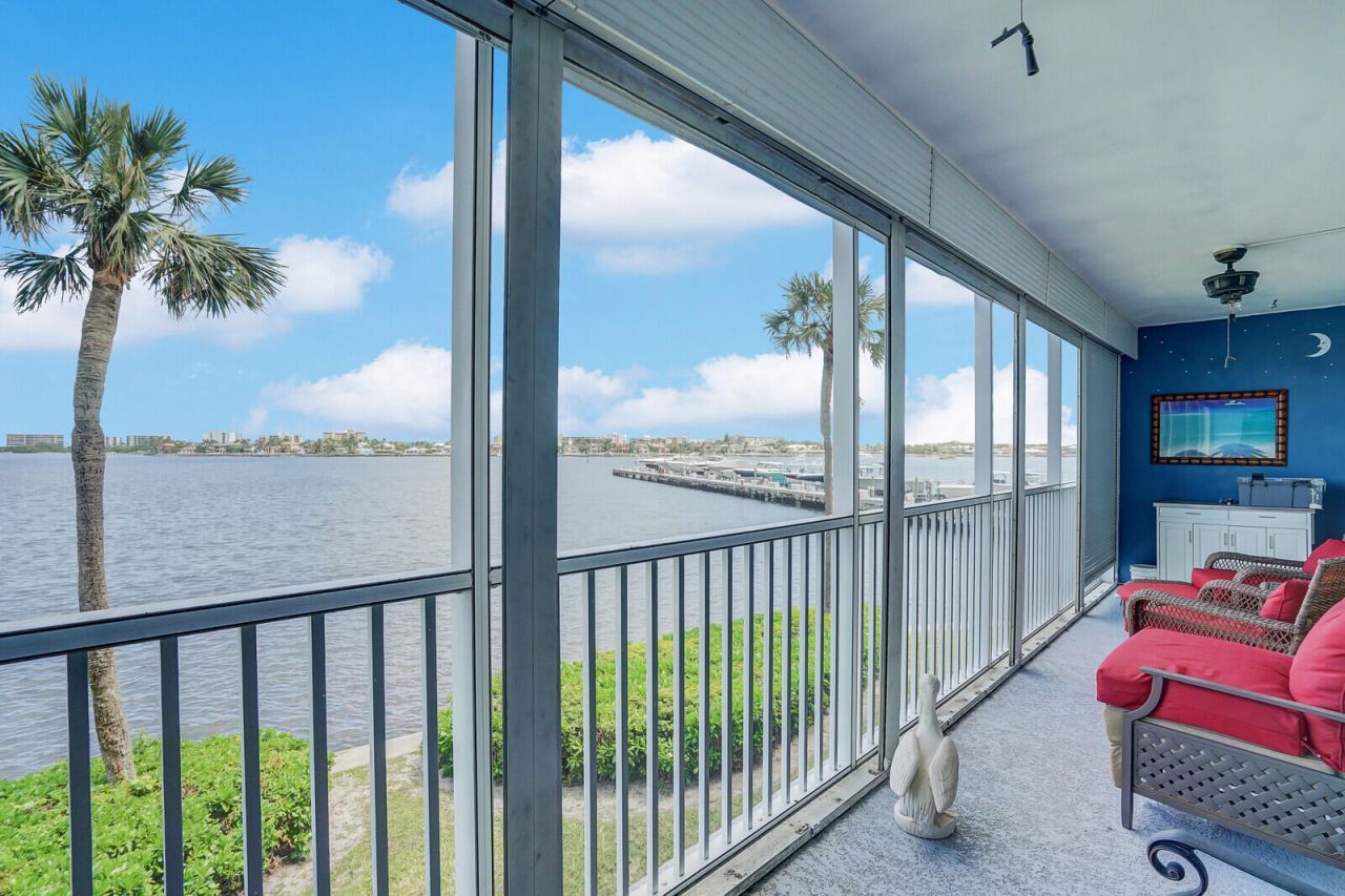 100 Waterway Drive S, Unit 209, Lantana, FL 33462 Photo