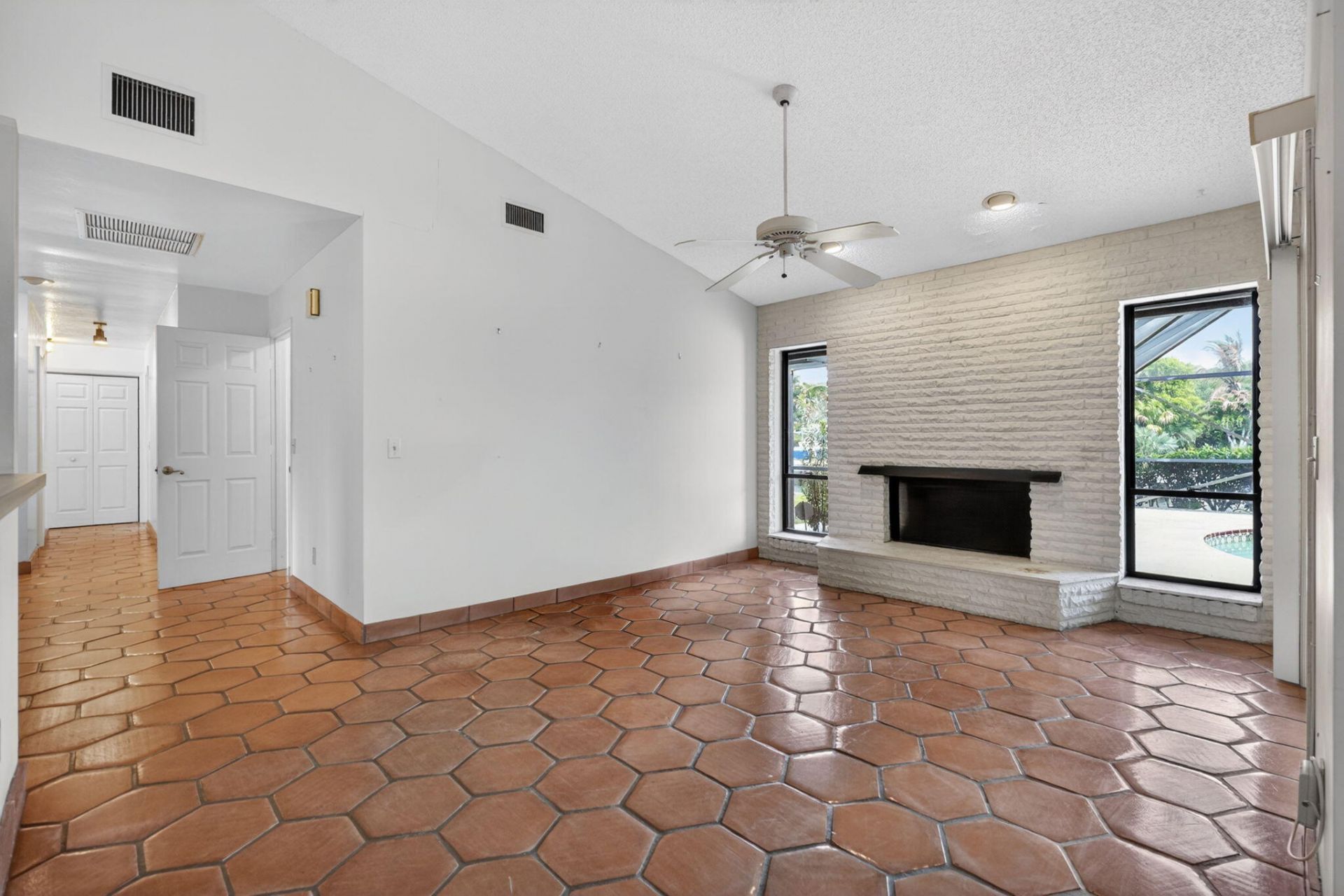 9055 SE Harbor Island Way, Hobe Sound, FL 33455 Photo