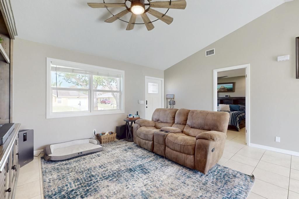 2590 SW Hinchman Street, Port Saint Lucie, FL 34984 Photo